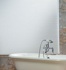 DiamondCell® 3/4" Single Cell Cellular Shade: Eternity shown in Snow