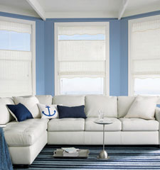 Bali® Natural Shade Caracas shown in color Hazel